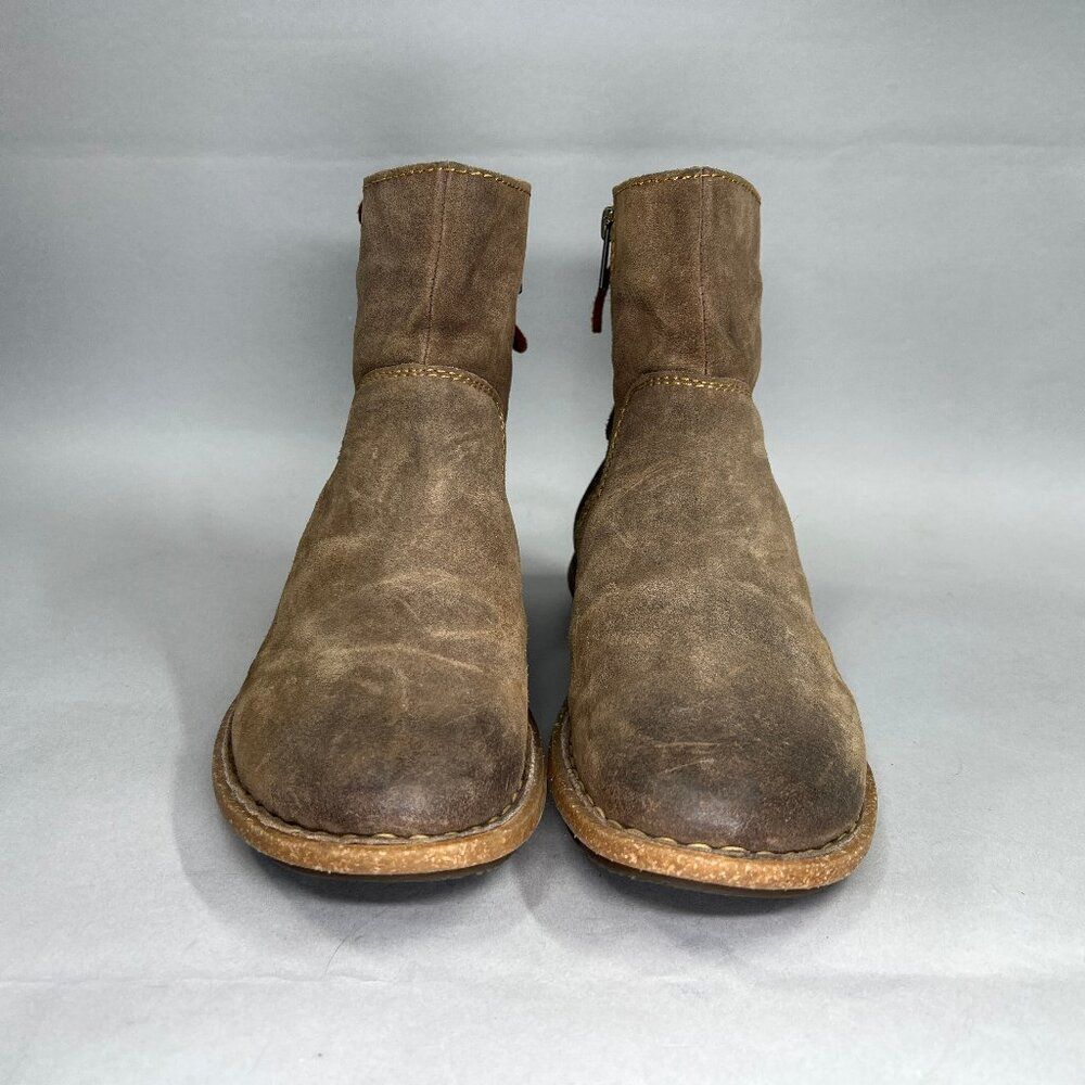Born Taran Boots‎ Women's Size 7.5 Tan Distressed Suede Leather Ankle Booties - Picture 2 of 13